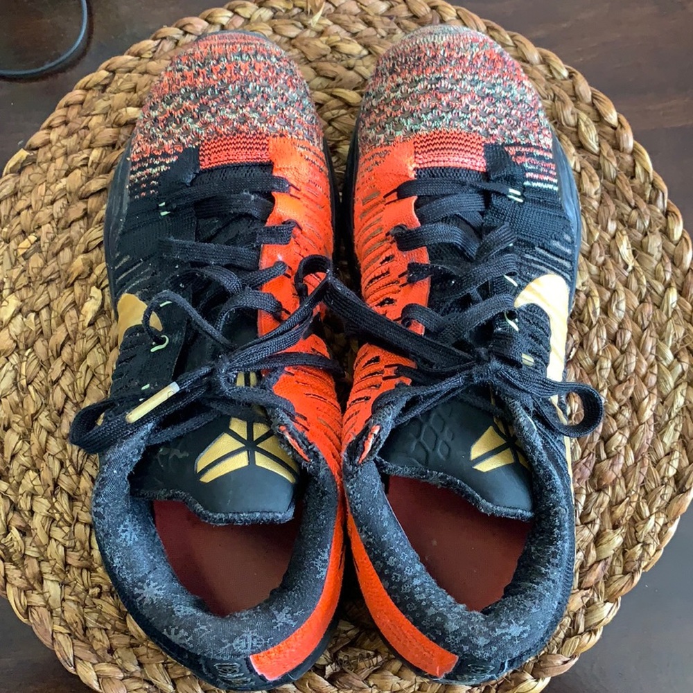 Kobe 10 Elite low Christmas